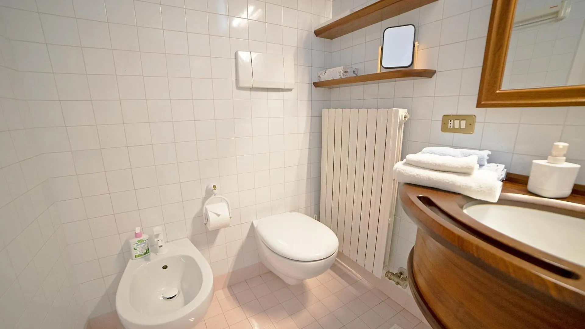 Apartment Deluxe Isola Di Mezzo Italy